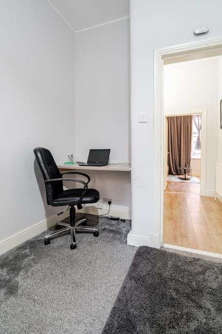Appartamento Stunning Ground Floor Flat In Southside. Glasgow Esterno foto