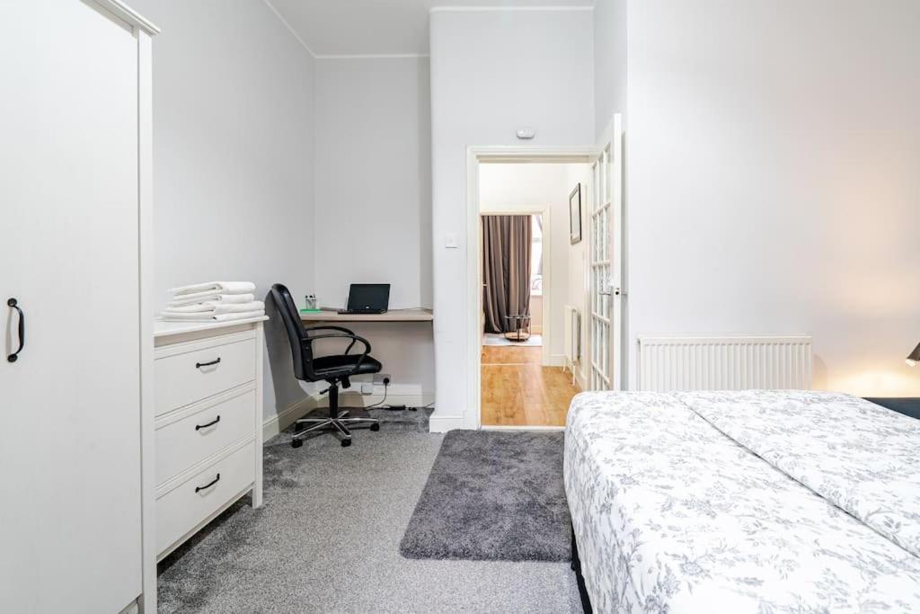 Appartamento Stunning Ground Floor Flat In Southside. Glasgow Esterno foto